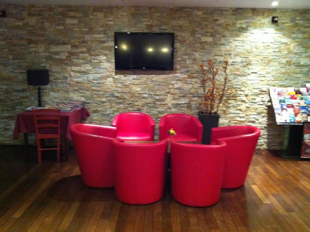 Comfort Hotel Poissy Technoparc Dış mekan fotoğraf