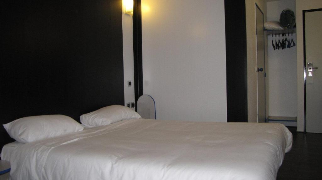 Comfort Hotel Poissy Technoparc Oda fotoğraf