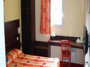 Comfort Hotel Poissy Technoparc Dış mekan fotoğraf